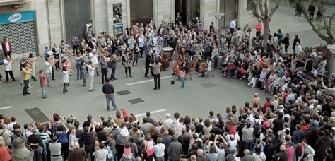 Classical flashmobs: Eight of the best .